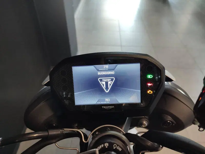 Triumph Street Triple 765 RX (2026) (7)