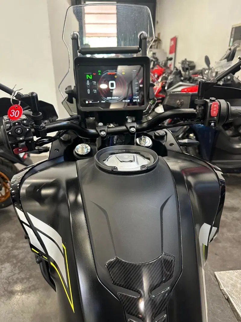 CFMOTO 800MT Explore (2023 - 26) (12)