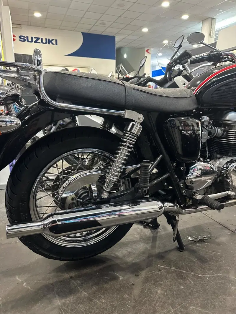 Triumph Bonneville T100 (2001 - 07) (7)