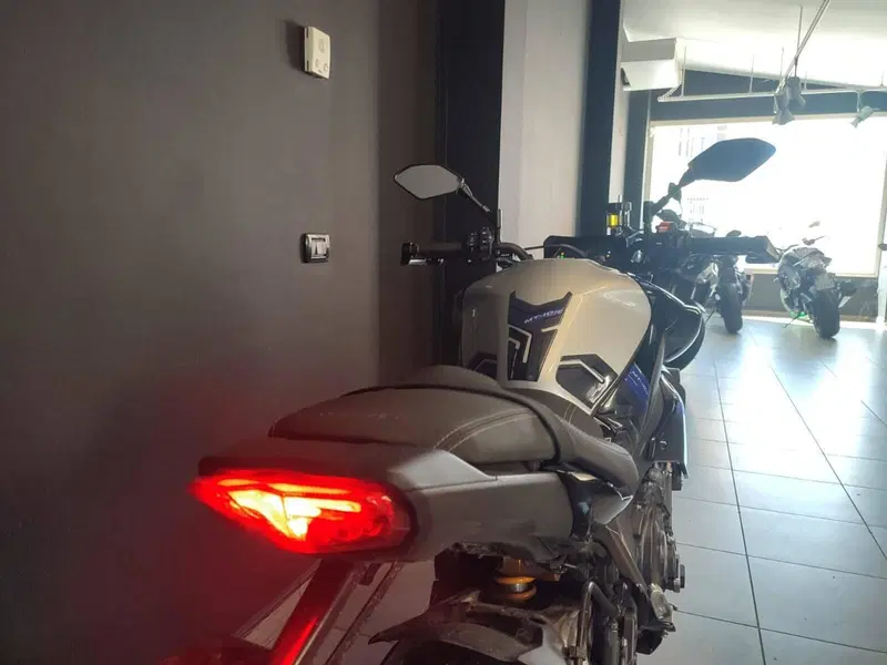 Yamaha MT-10 SP (2022 - 25) (6)