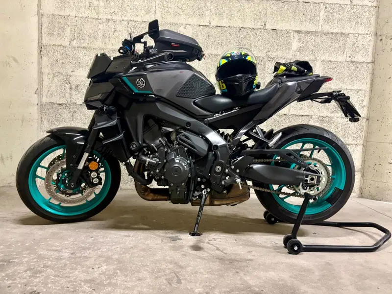 Yamaha MT-09 Y-AMT (2024 - 26)