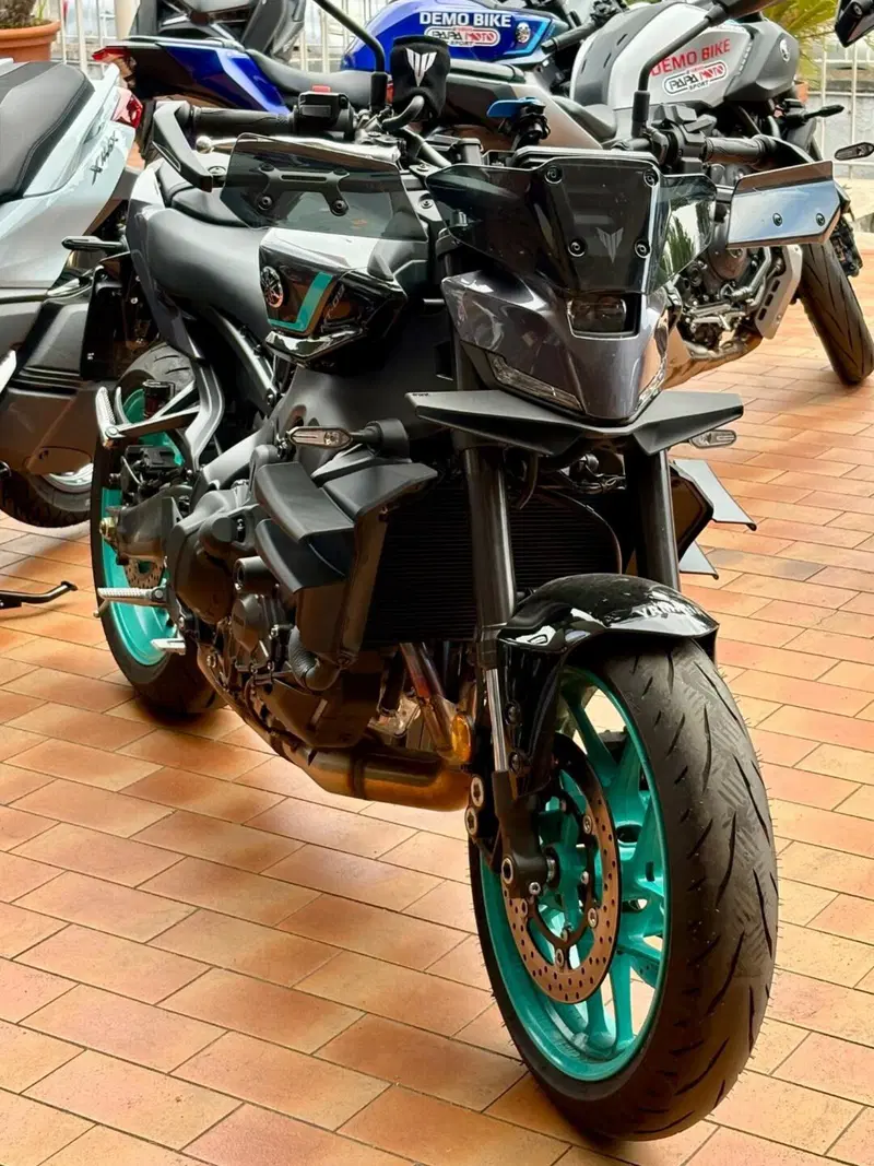 Yamaha MT-09 Y-AMT (2024 - 26) (7)