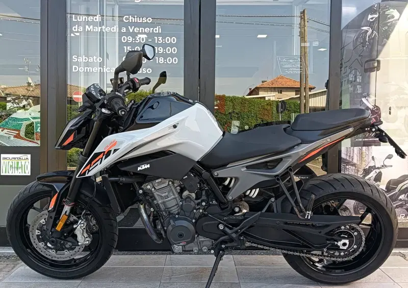KTM 790 Duke L (2023 - 24) (4)
