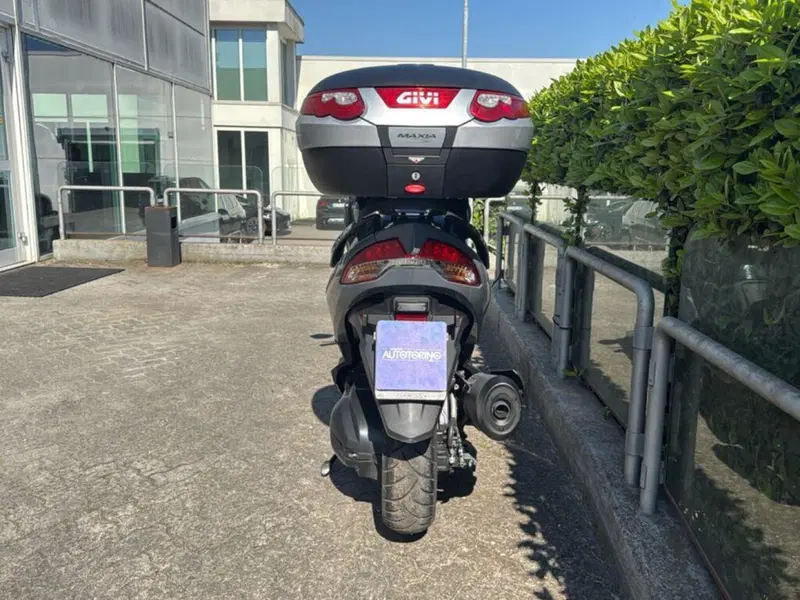 Suzuki Burgman 400 (2022 - 24) (5)