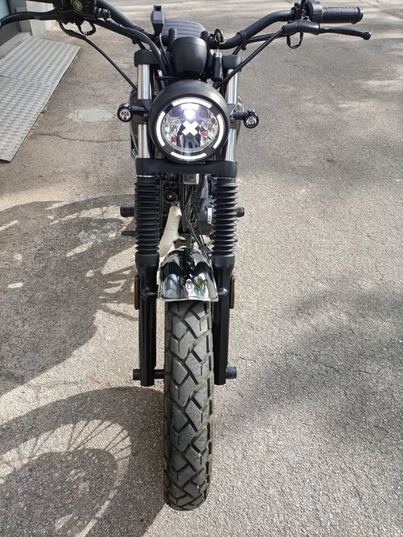 Brixton Motorcycles Cromwell 125 ABS (2021 - 26) (4)