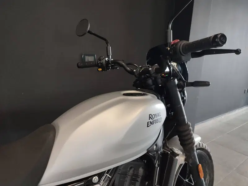 Royal Enfield Guerrilla 450 (2024 - 26) (6)