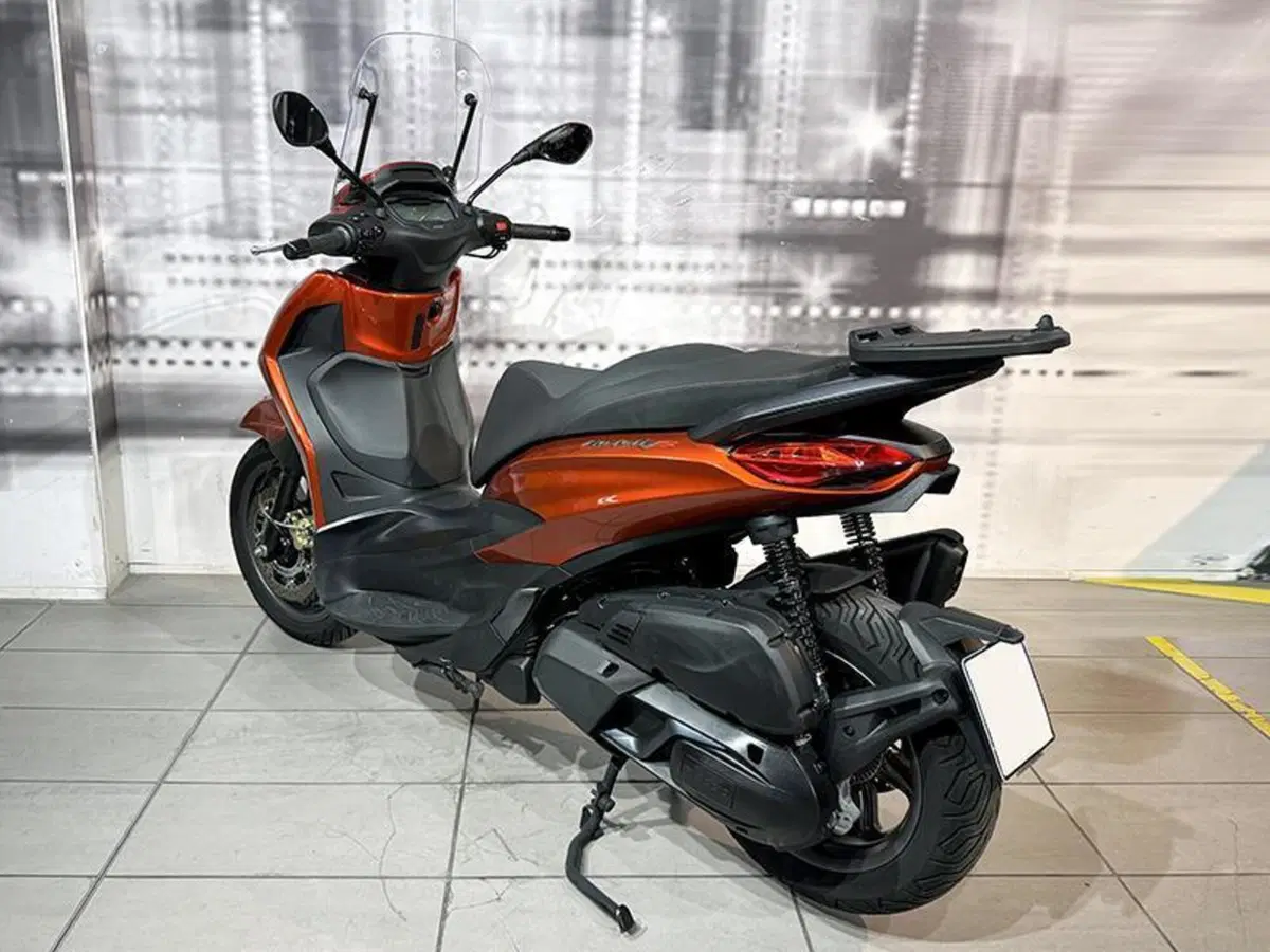 Piaggio Beverly 400 ABS-ASR (2021 - 24) (2)