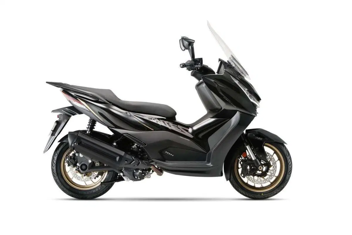 In arrivo lo ZT368-D ETC, ecco dettagli e caratteristiche del nuovo scooter Zontes (4)