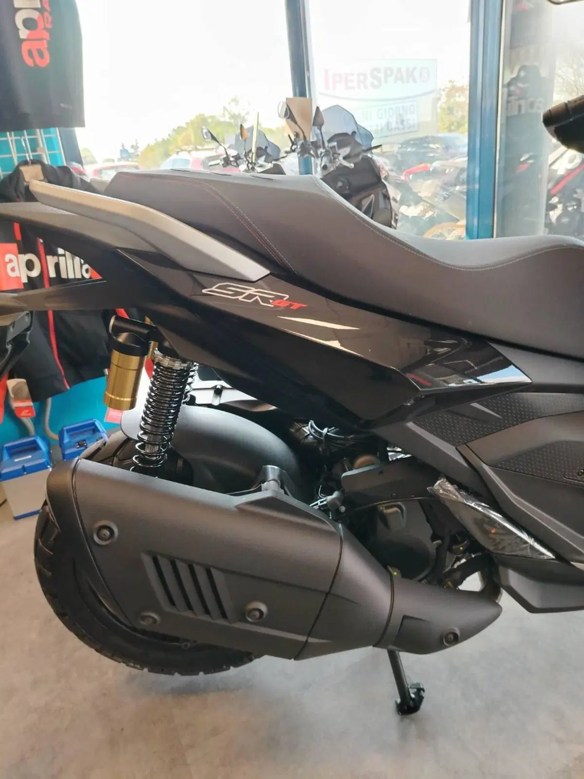 Aprilia SR GT 400 (2026) (2)