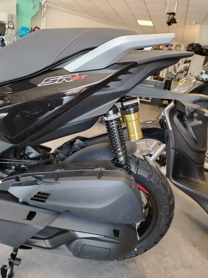 Aprilia SR GT 400 (2026) (6)