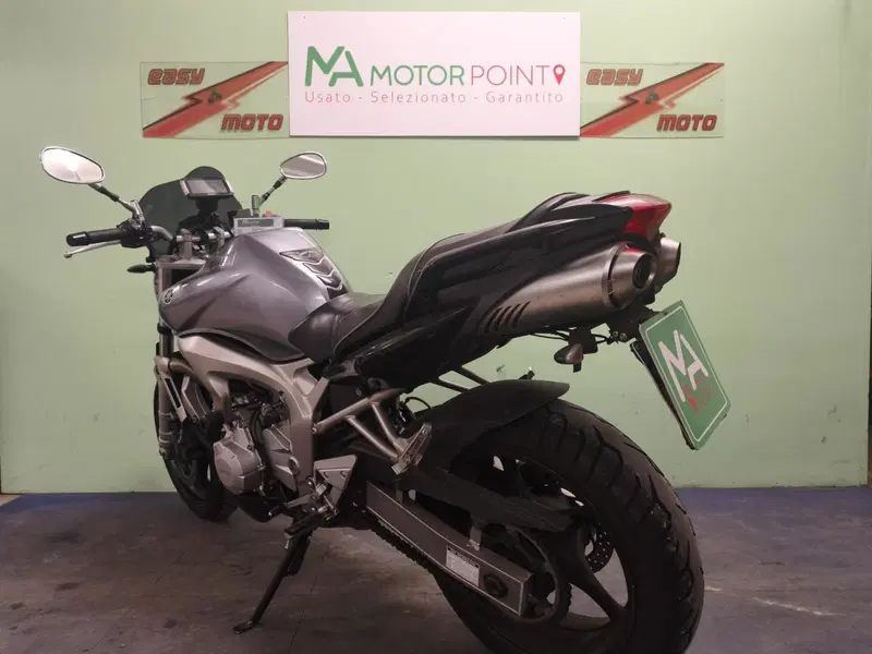 Yamaha FZ6 Fazer (2004 - 07) (3)
