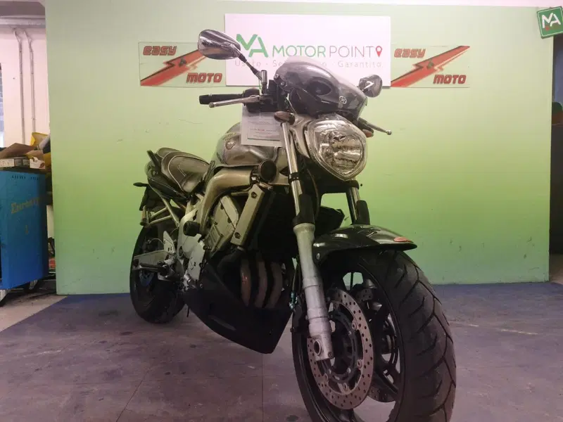 Yamaha FZ6 Fazer (2004 - 07) (5)