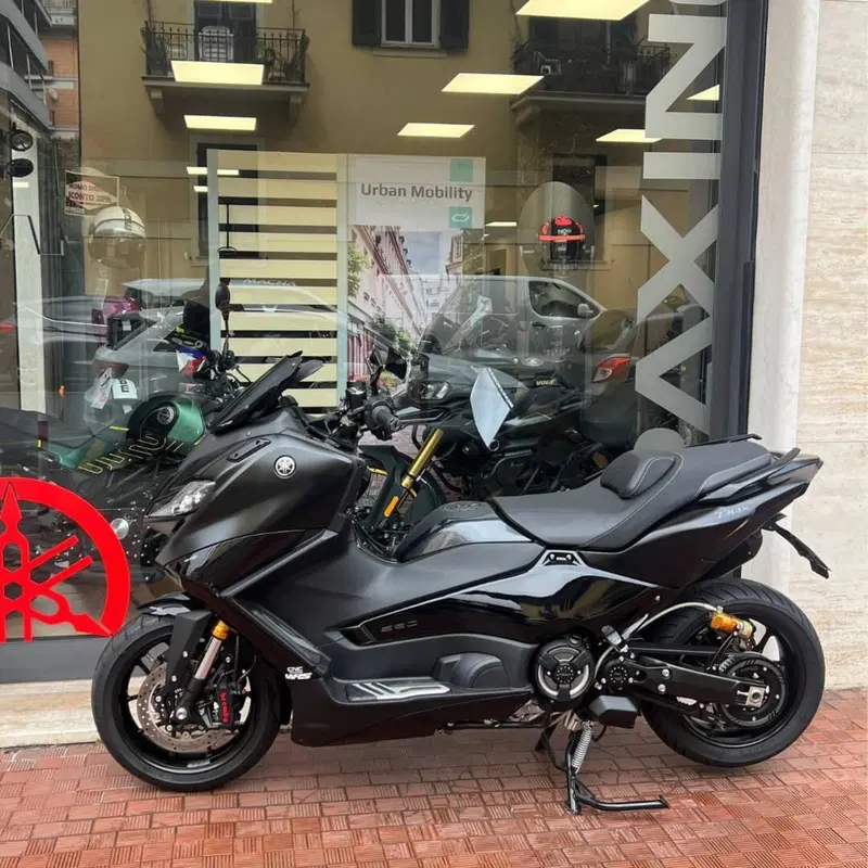 Yamaha T-Max 560 (2022 - 24)