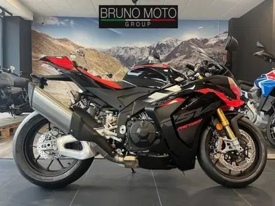 Aprilia RSV4 1100 Factory (2025 - 26) usata