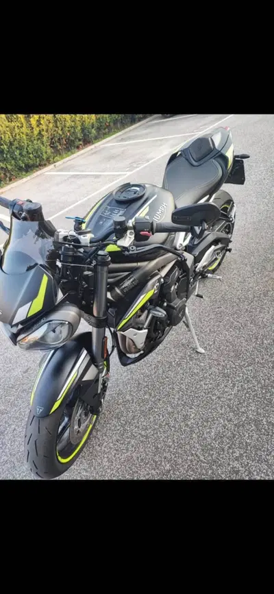 Triumph Street Triple RS (2020 - 22) usata