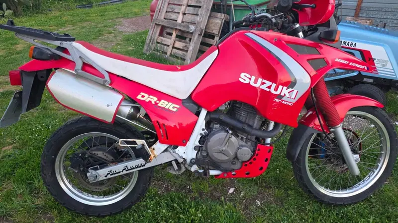 Suzuki DR Big 750 SJ (1989) (4)
