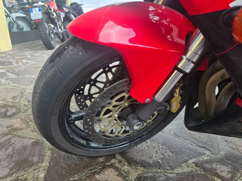 Honda CBR 900 RR Fireblade (2002 - 04) (6)