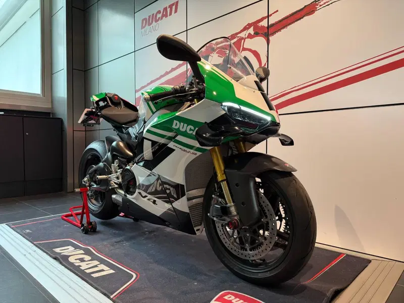 Ducati Panigale V4 Tricolore (2025 - 26) (2)