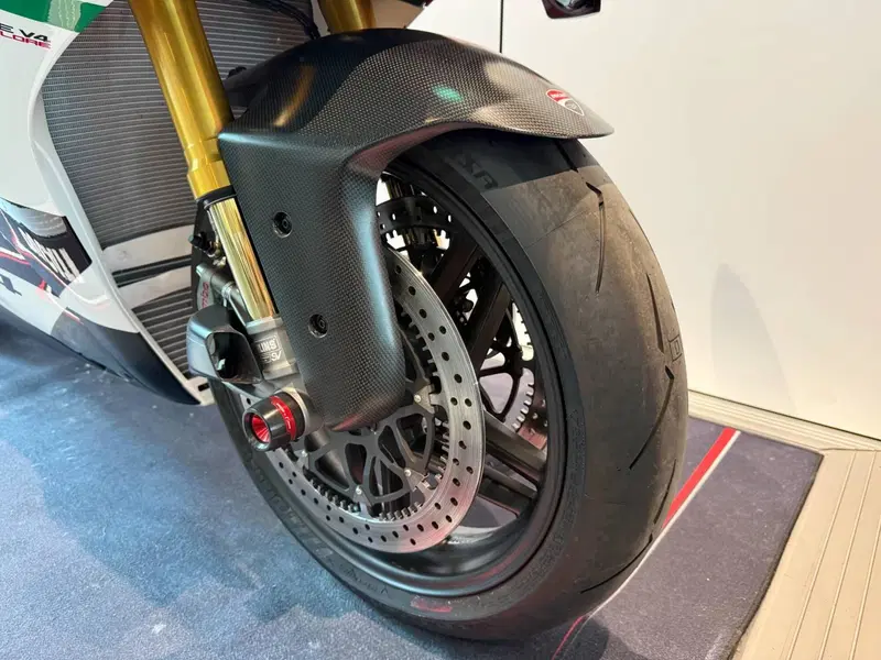 Ducati Panigale V4 Tricolore (2025 - 26) (3)