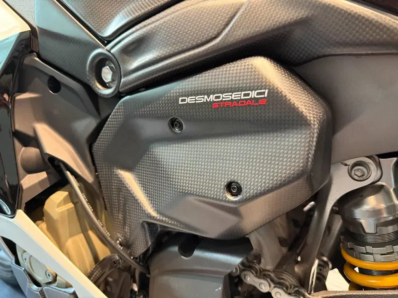 Ducati Panigale V4 Tricolore (2025 - 26) (14)