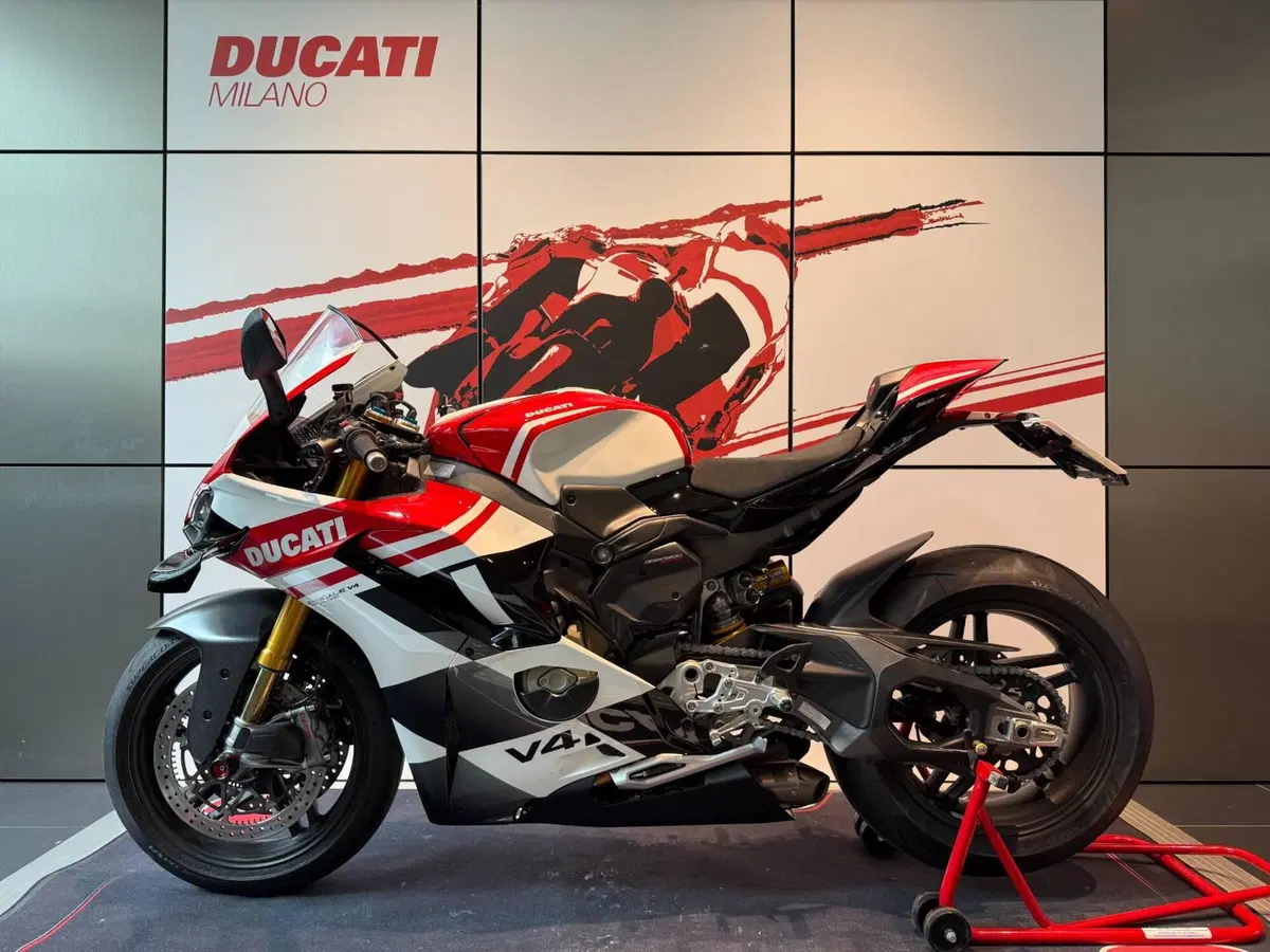 Ducati Panigale V4 Tricolore (2025 - 26) (16)