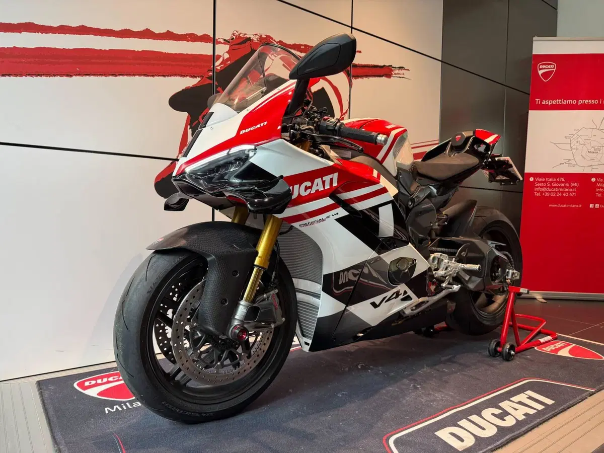 Ducati Panigale V4 Tricolore (2025 - 26) (17)