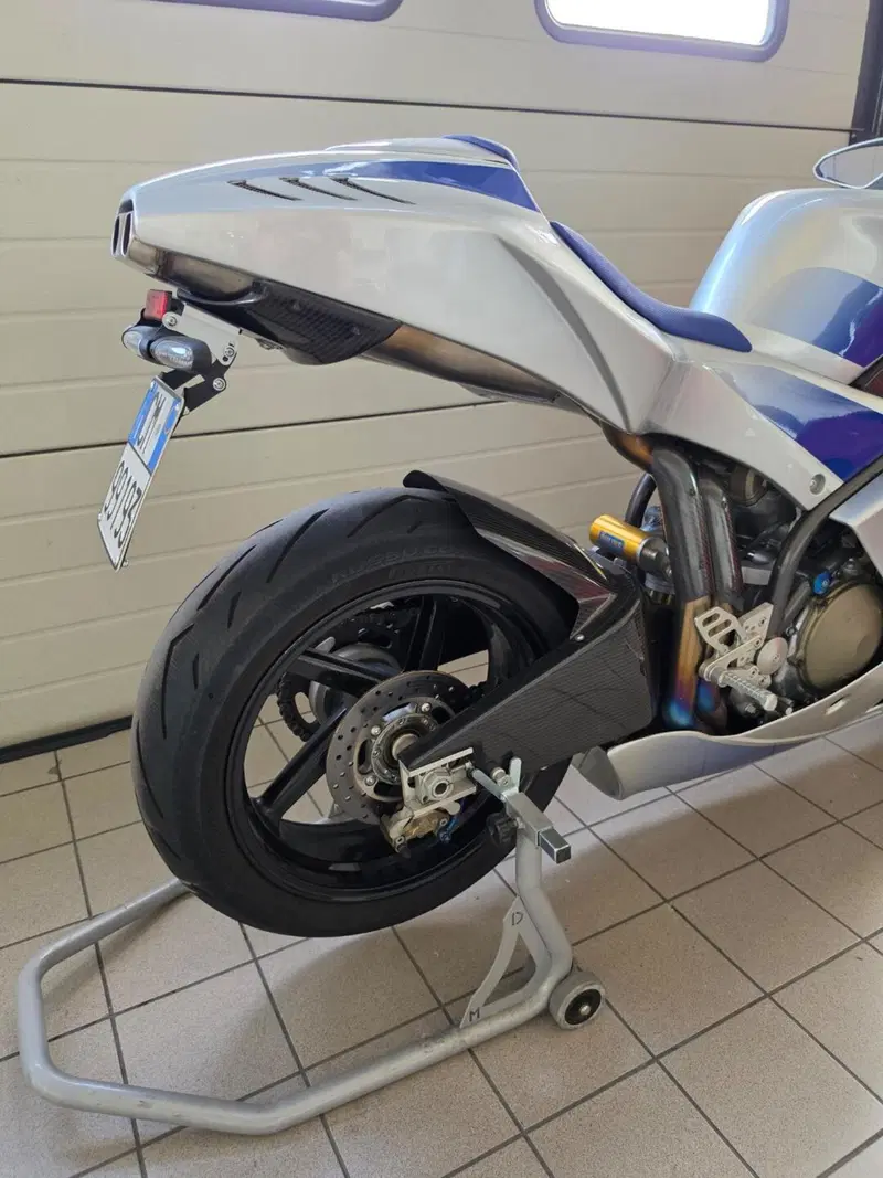 Mondial Piega 1000 (2005 - 15) (4)