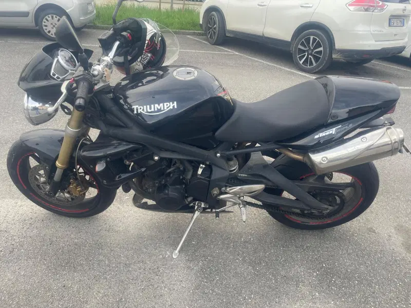 Triumph Street Triple (2007 - 12) (2)
