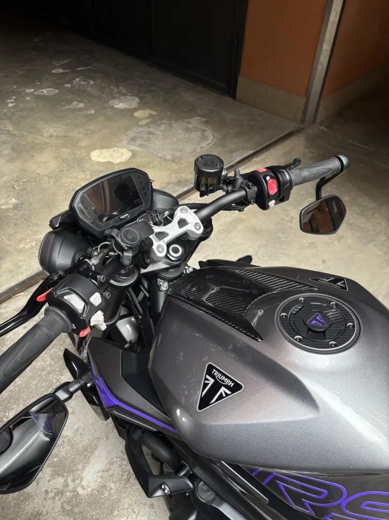 Triumph Street Triple 765 RS (2023 - 26) (4)