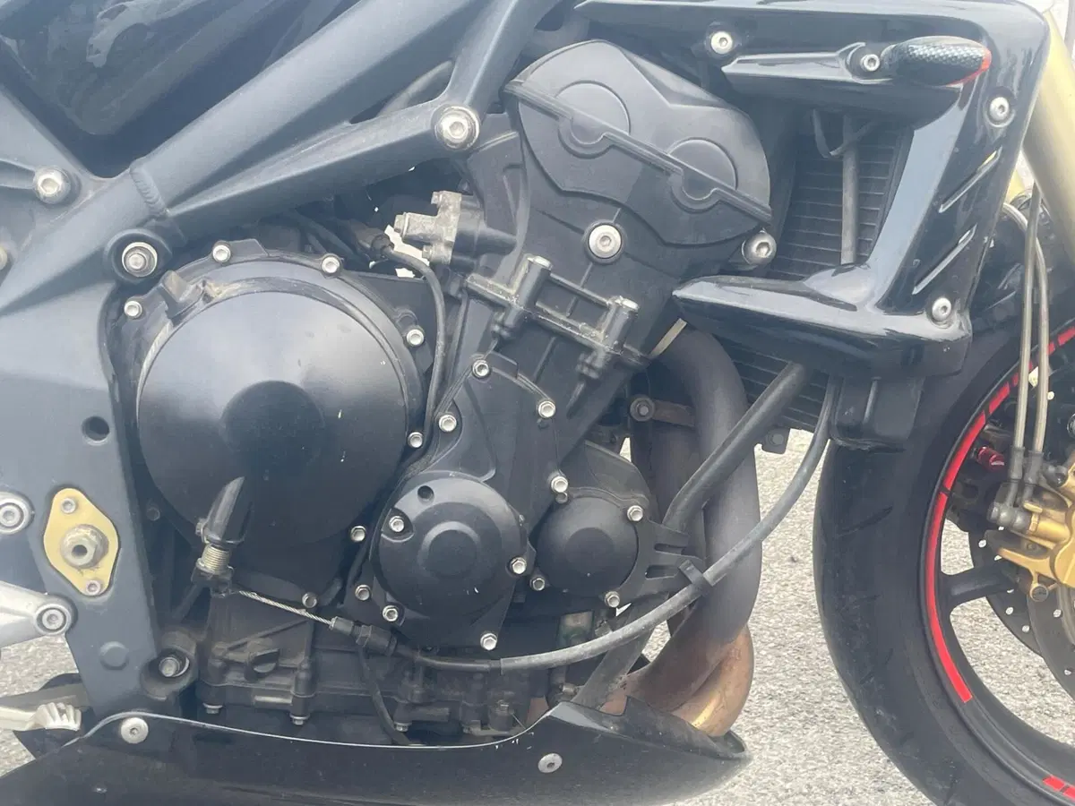 Triumph Street Triple (2007 - 12) (6)