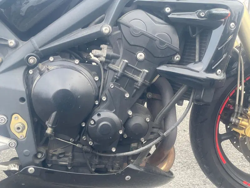 Triumph Street Triple (2007 - 12) (6)