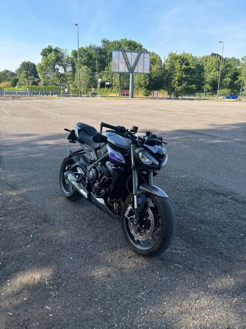 Triumph Street Triple 765 RS (2023 - 26) (9)