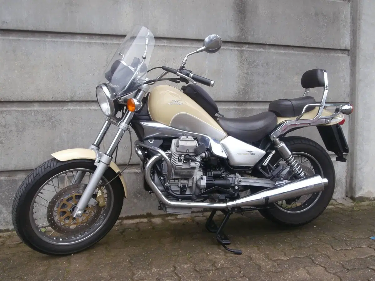 Moto Guzzi Nevada 750 (2002 - 06) (2)