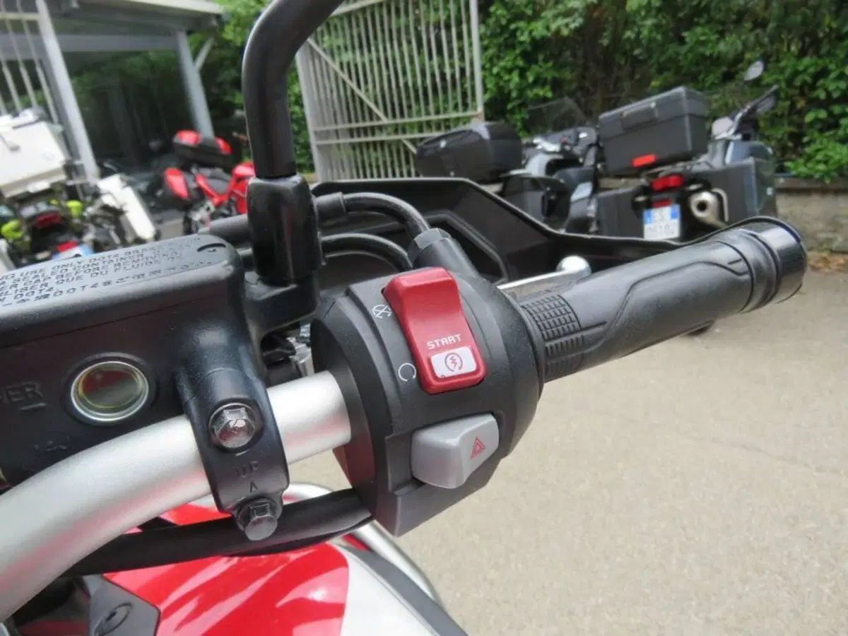 Honda Africa Twin CRF 1000L (2016 - 17) (13)