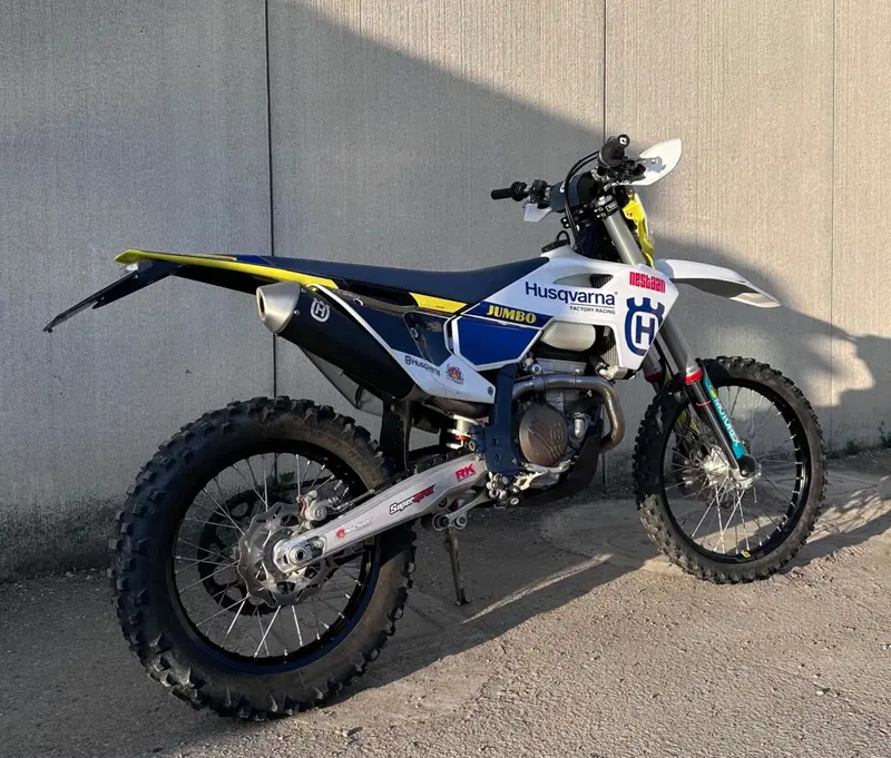 Husqvarna FE 250 (2025) (2)