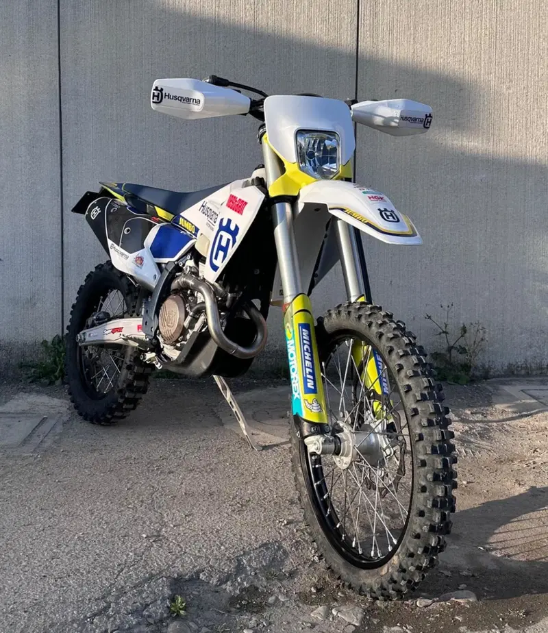 Husqvarna FE 250 (2025) (5)