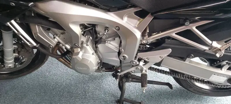 Yamaha FZ6 Fazer (2004 - 07) (6)