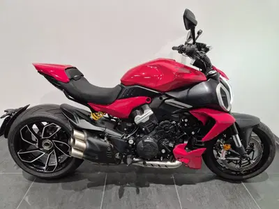 Ducati Diavel V4 (2023 - 26) usata