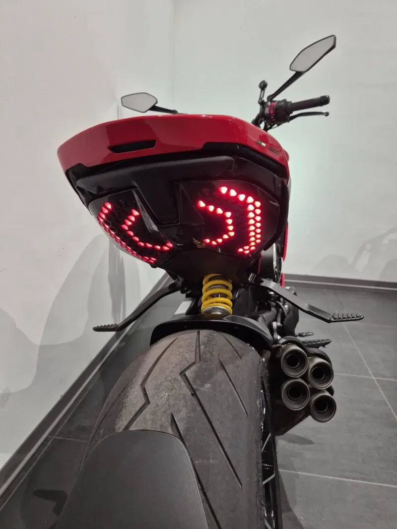 Ducati Diavel V4 (2023 - 26) (18)