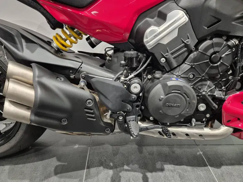 Ducati Diavel V4 (2023 - 26) (13)