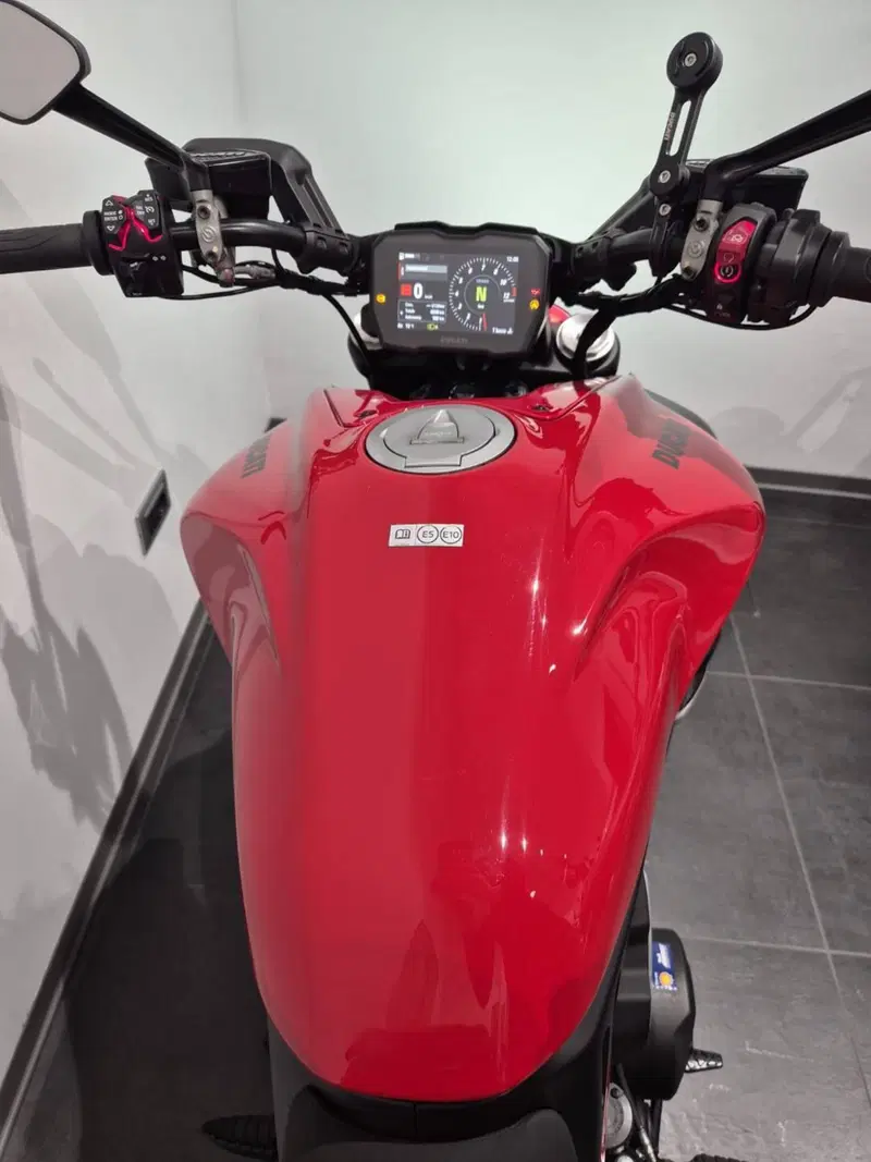 Ducati Diavel V4 (2023 - 26) (15)
