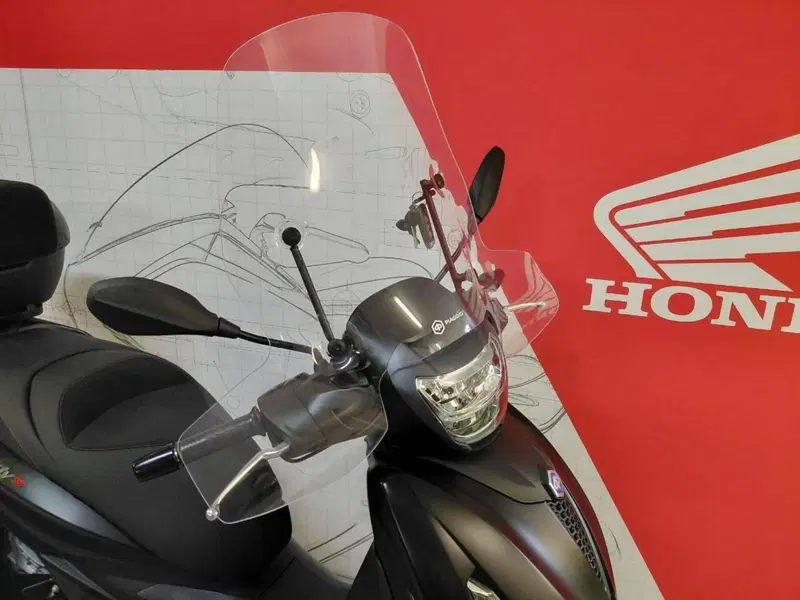 Piaggio Beverly 300 S ABS-ASR (2021 - 25) (3)