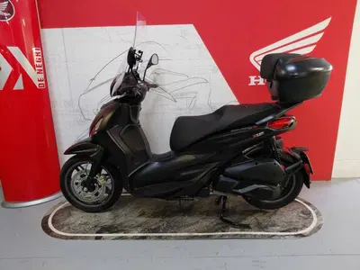 Piaggio Beverly 300 S ABS-ASR (2021 - 25) usata