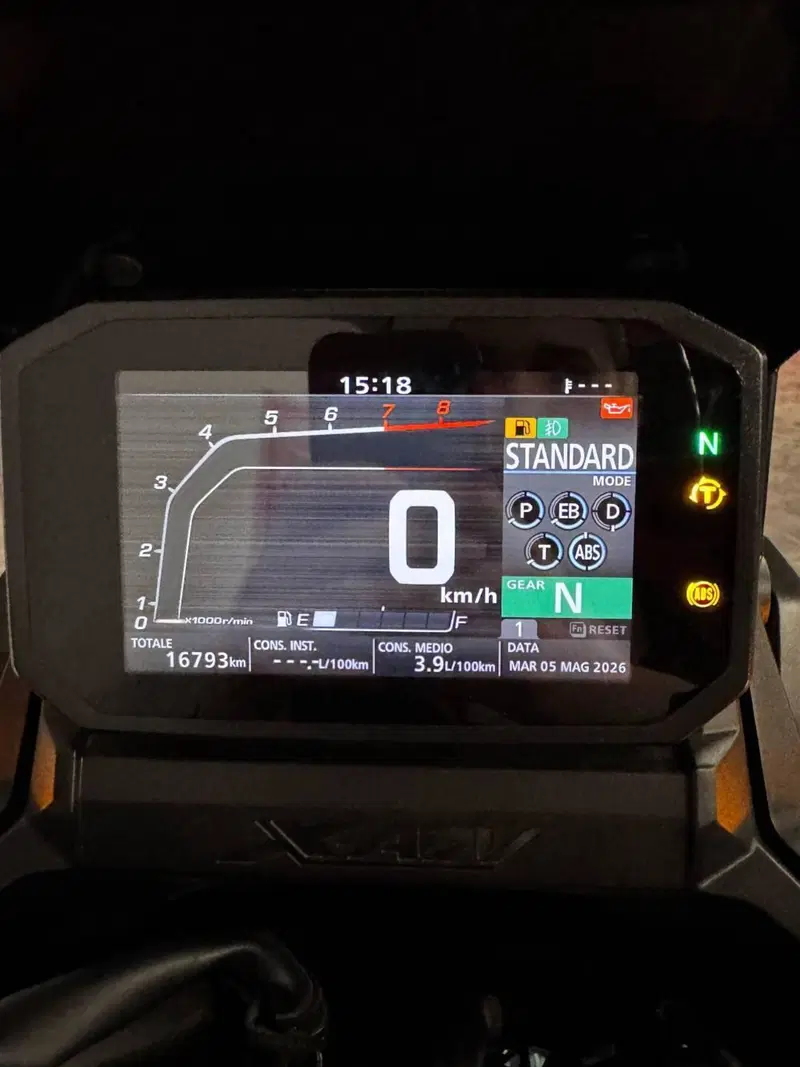 Honda X-ADV 750 DCT Travel (2021 - 24) (4)