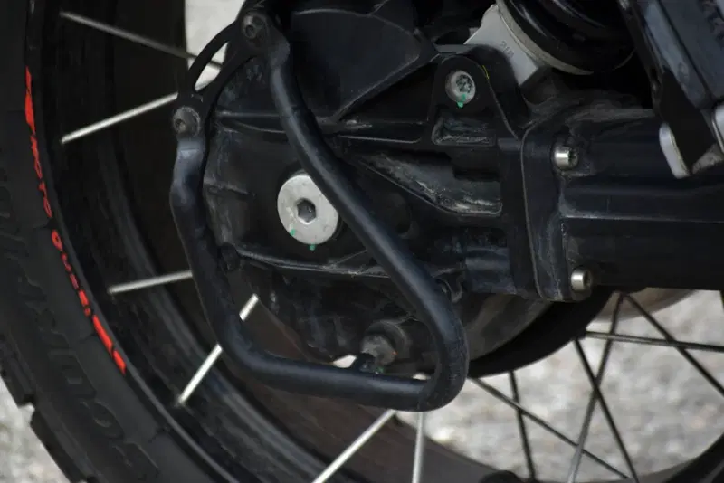 Moto Guzzi V85 TT Travel (2021 - 23) (7)