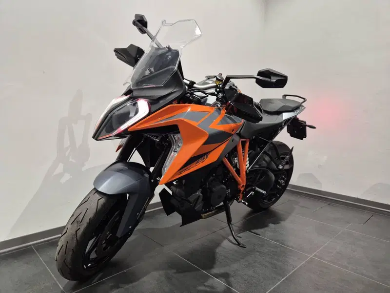 KTM 1290 Super Duke GT (2022 - 25) (3)