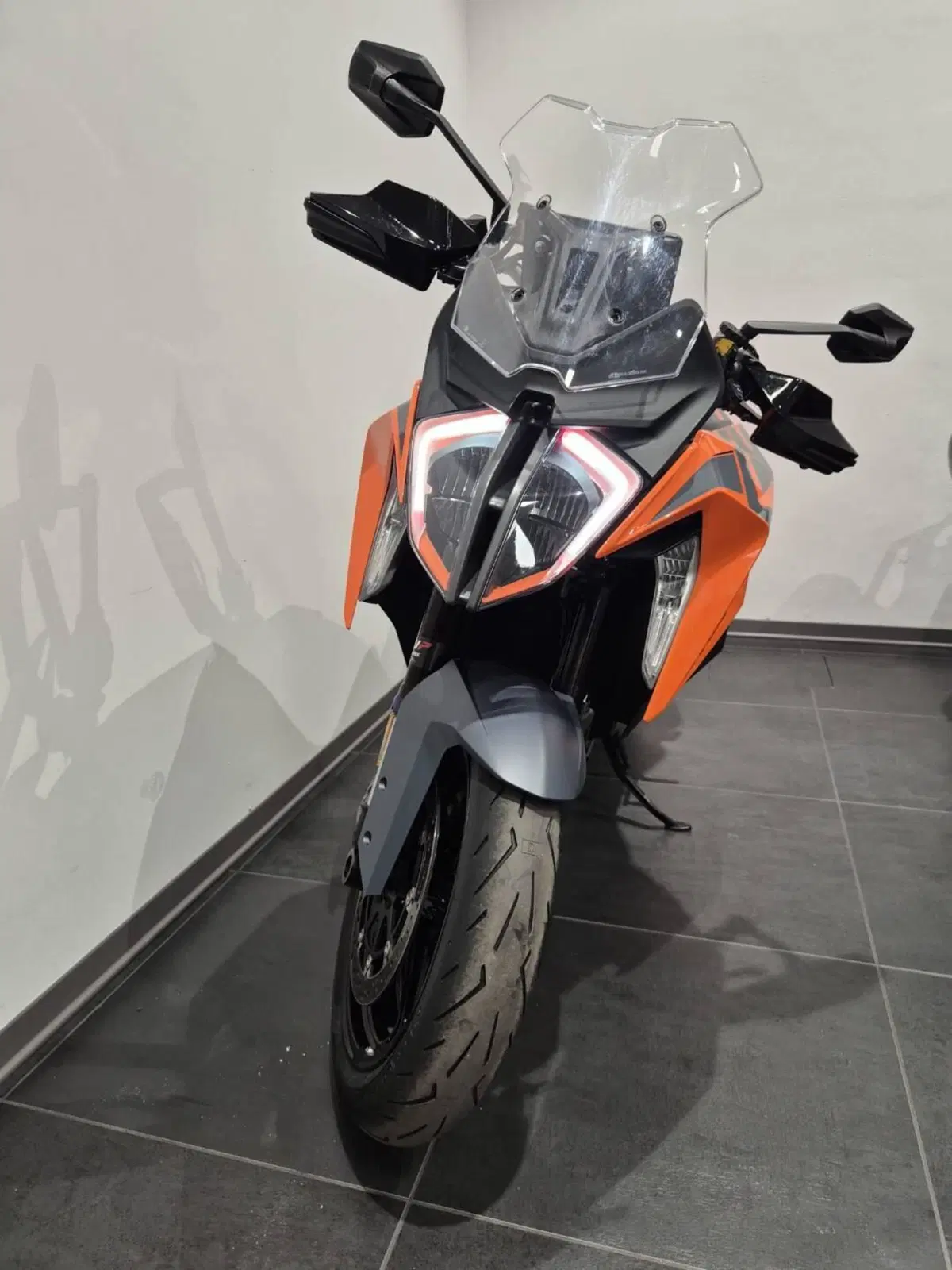 KTM 1290 Super Duke GT (2022 - 25) (4)