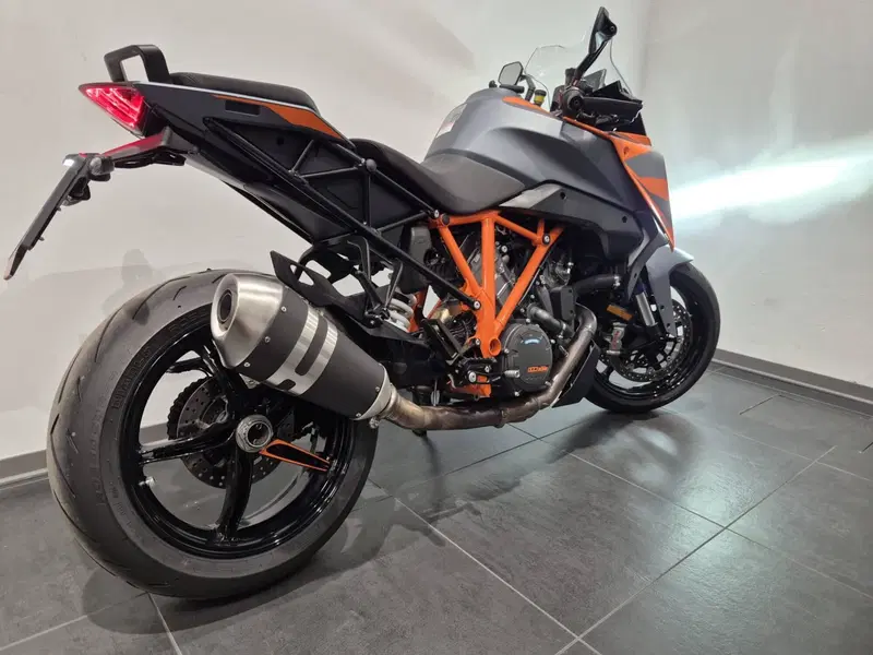 KTM 1290 Super Duke GT (2022 - 25) (6)