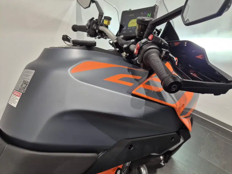 KTM 1290 Super Duke GT (2022 - 25) (12)