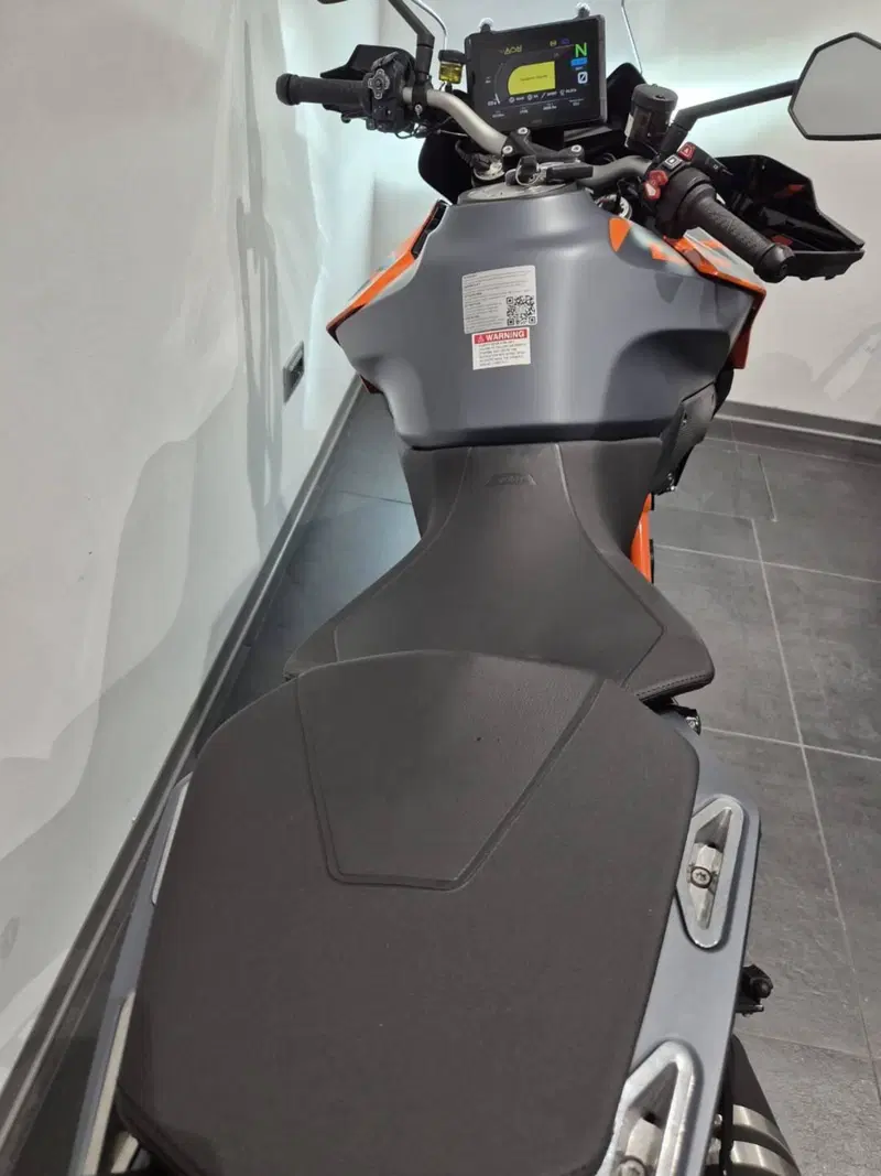 KTM 1290 Super Duke GT (2022 - 25) (14)